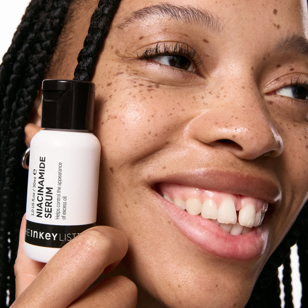 10-niacinamide-serum-q9 Model01_d6be0920-41bd-4df2-8281-5a1face2e177.jpg