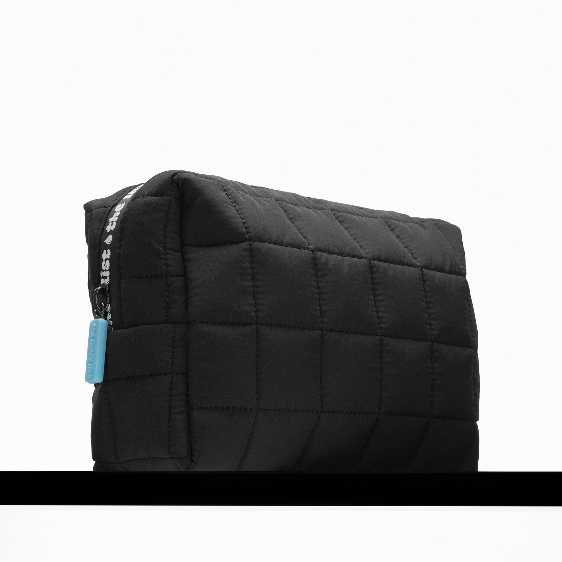 the-inkey-list-washbag-f7 washbag-hydration-05.jpg